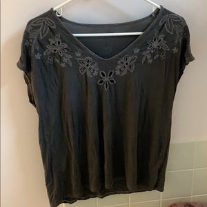 American Eagle soft and sexy floral cut out tee